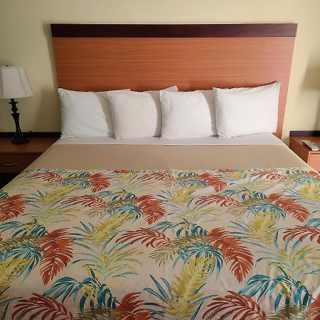 Hotel Lucia Beach Ябукоа Екстериор снимка