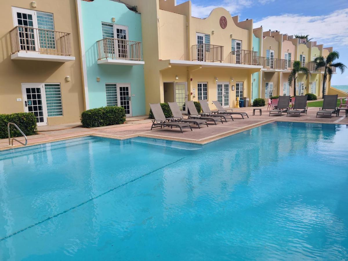 Hotel Lucia Beach Ябукоа Екстериор снимка